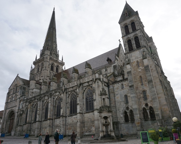 Katedral Saint-Lazare di Autun