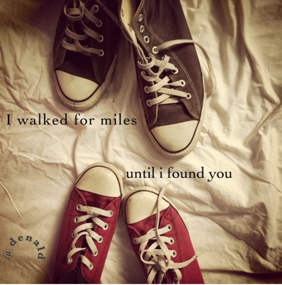 Dua pasang sepatu ini yang menjadi saksi bisu perjuangan lintas benua dan dari sini semua cerita bermula.