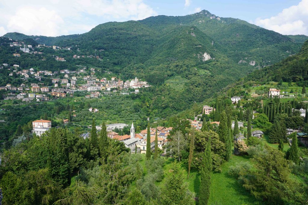 Dari atas Castello di Vezio - Varenna - Lake Como - Italy